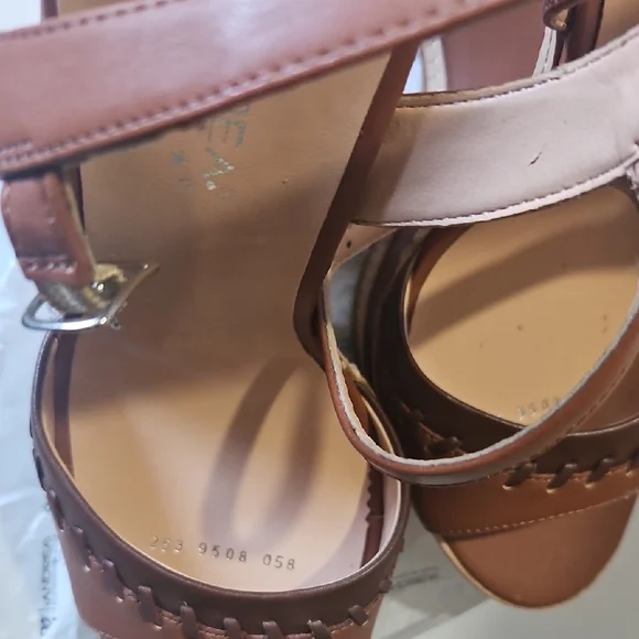 ANDREA FENZI Tan Leather Wedge Sandals - Picture 9 of 9